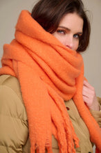 Load image into Gallery viewer, Gella scarf - Fire
