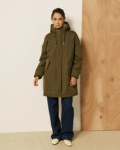 Load image into Gallery viewer, Vader Cotton Gabardine Coat - Military Green