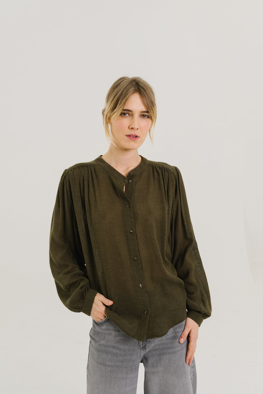 Gladis Loden Shirt in Khaki