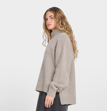 Load image into Gallery viewer, Natural Isla Jumper
