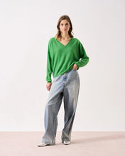 Load image into Gallery viewer, Alicia. V-neck Oversized Jumper
